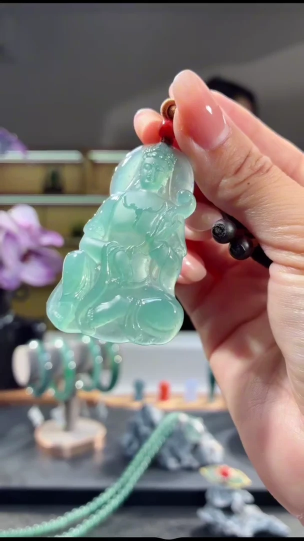 吊坠(不含链)未镶嵌翡翠观音