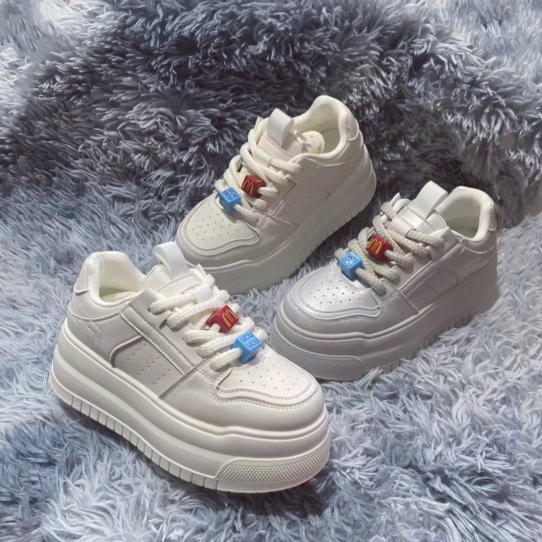 2025开春新款厚底小个子方糖小白鞋增高时尚百搭休闲鞋学生板鞋