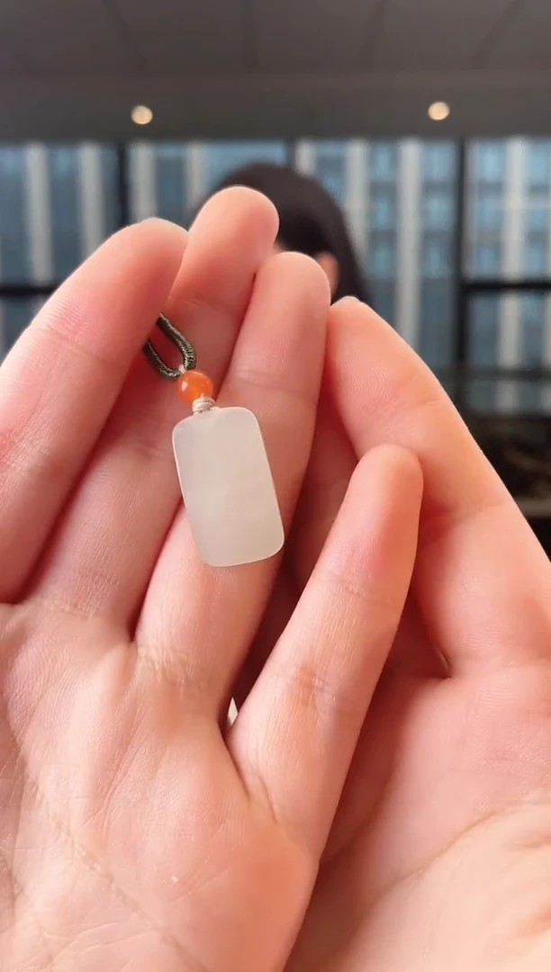 和田玉未镶嵌颈饰无事牌 无