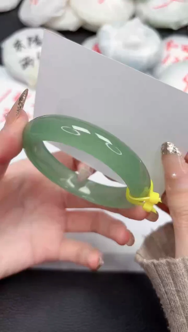 【闪购商品】石英质玉手镯未镶嵌283-54.6