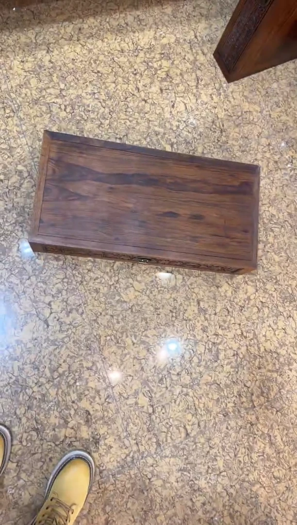 【闪购商品】木行军卓  工艺品 摆件