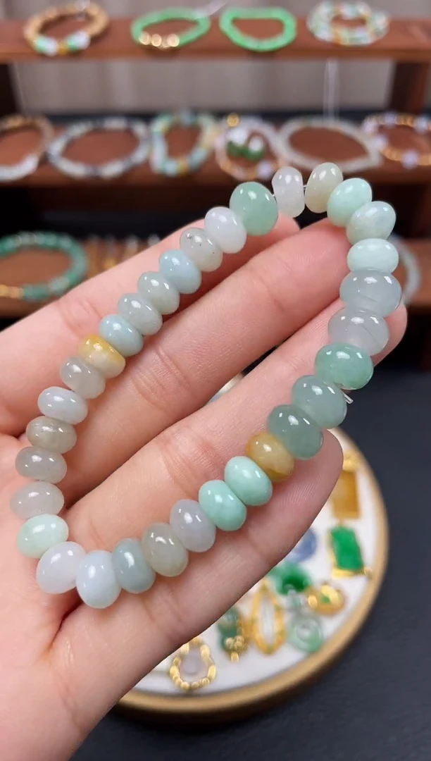 【闪购商品】翡翠套链未镶嵌一个  703