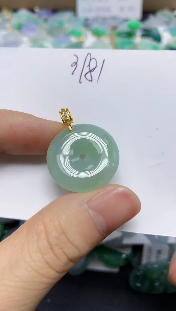 翡翠未镶嵌颈饰天然缅甸翡翠A货