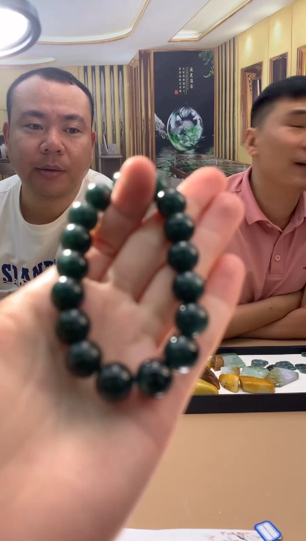 颈饰未镶嵌翡翠翡翠挂件 多样性发一件