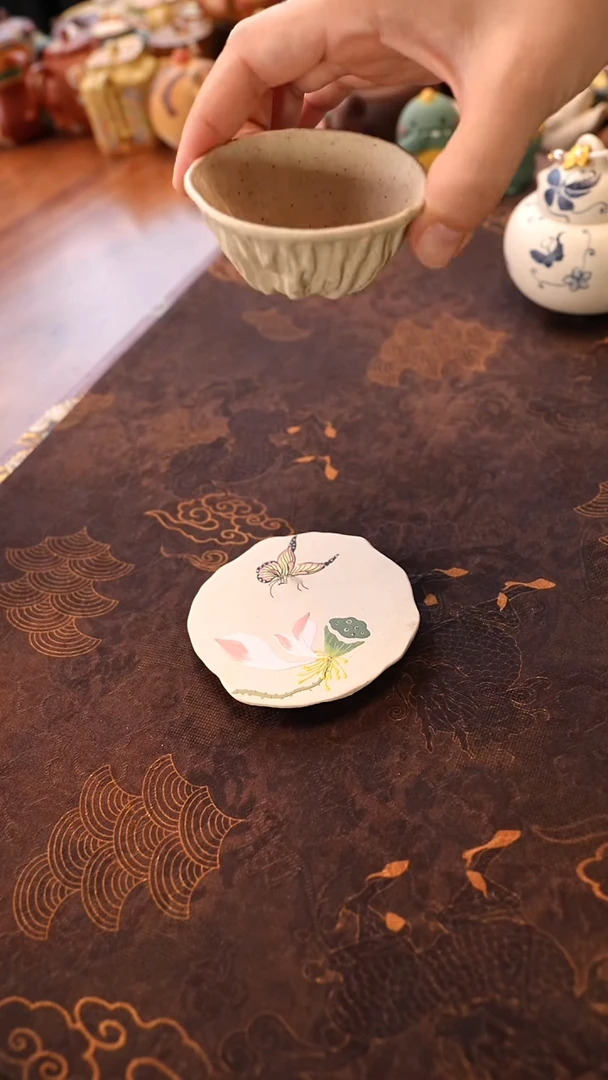茶壶紫砂白玉段单蝴蝶杯垫