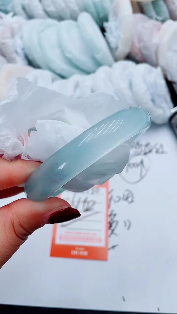 【闪购商品】石英质玉手镯未镶嵌T130-61-62