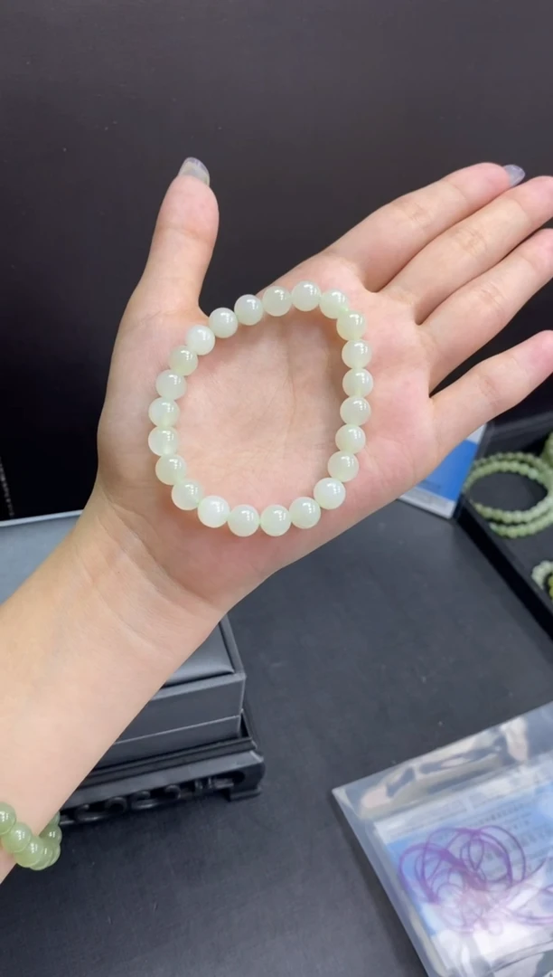 手串未镶嵌和田玉卡8mm 青海白