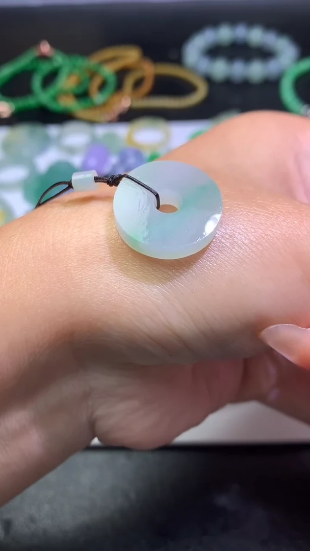 未镶嵌定制翡翠毛货