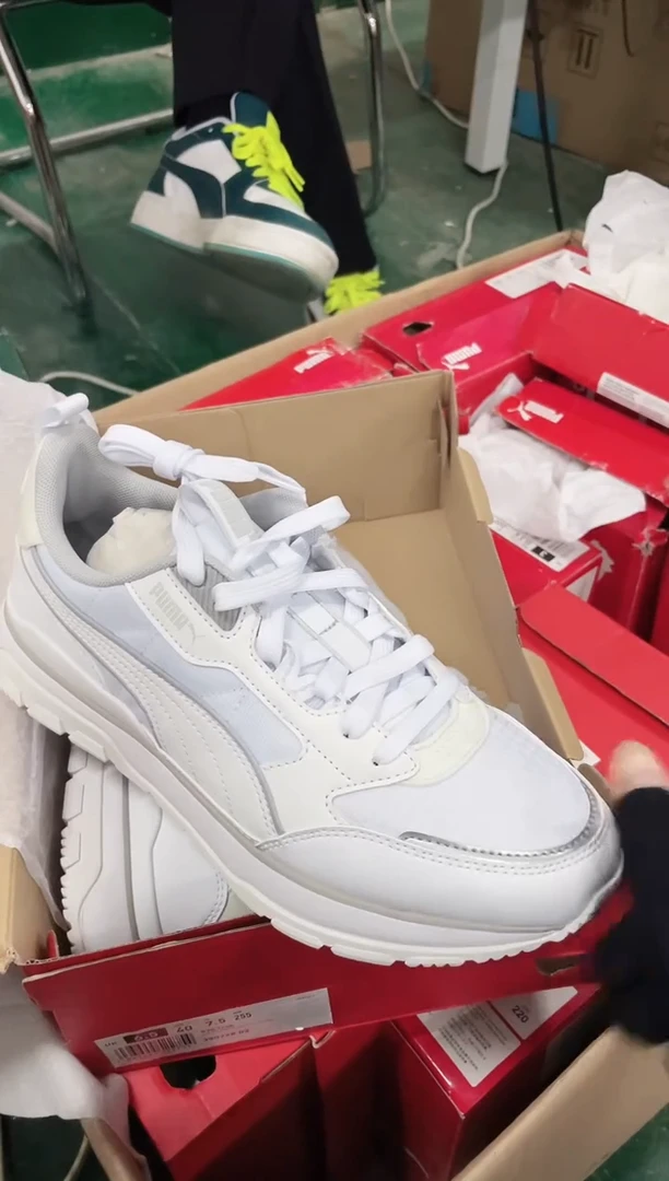 彪马时尚休闲运动鞋40M  VV118