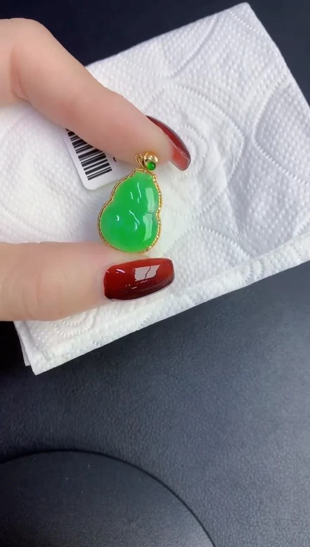 颈饰18K金镶嵌翡翠缅甸天然翡翠a货