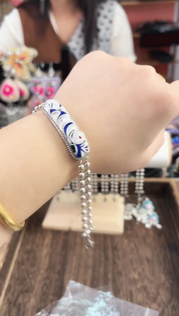 织绣艺枝独绣手工饰品36