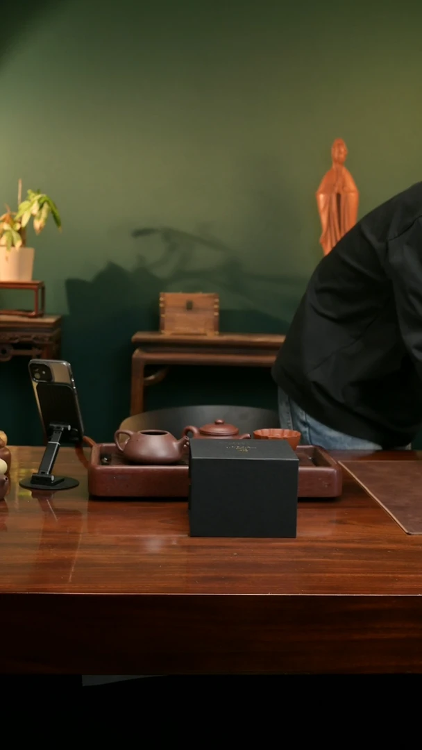 【闪购商品】紫砂茶壶陈小平全手天青210cc