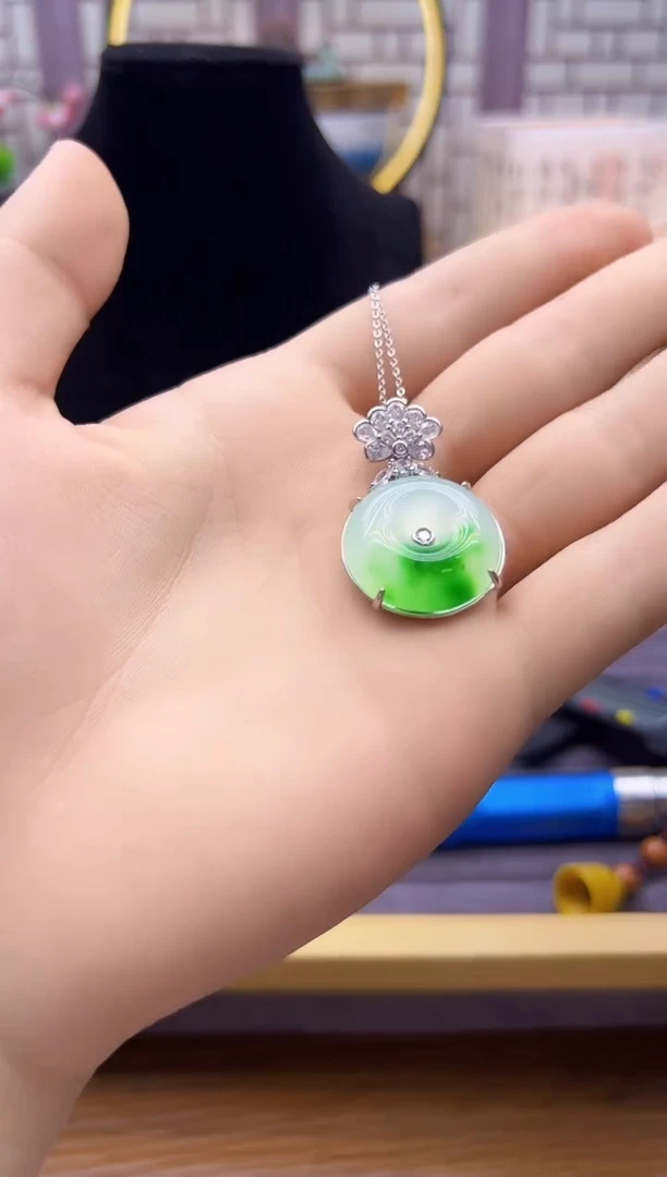 翡翠银S925镶嵌吊坠(赠链)DDDDDDDDD