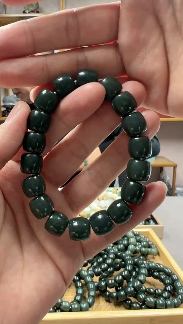 【闪购商品】和田玉手链未镶嵌12叶成