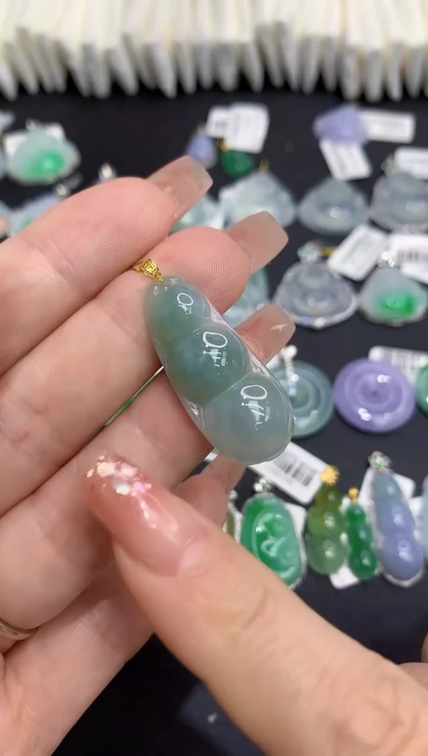 吊坠(不含链)18K金镶嵌翡翠111111111111