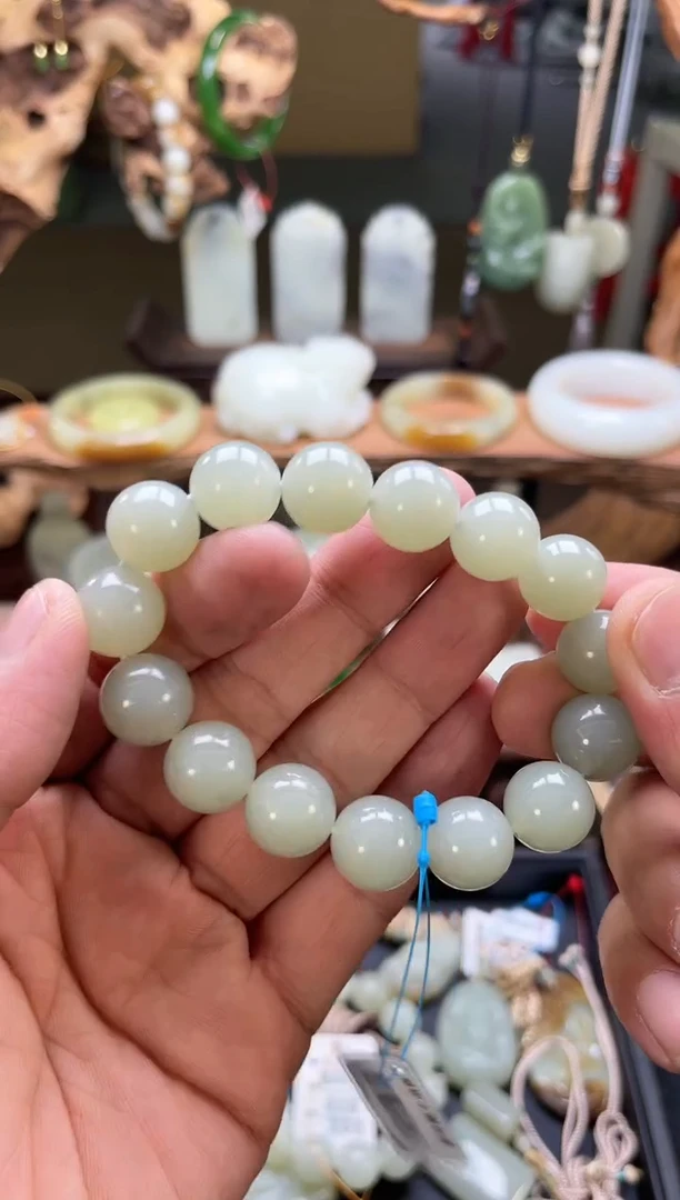 【闪购商品】和田玉手串未镶嵌D卡14且末青白圆珠特价 多样性发一