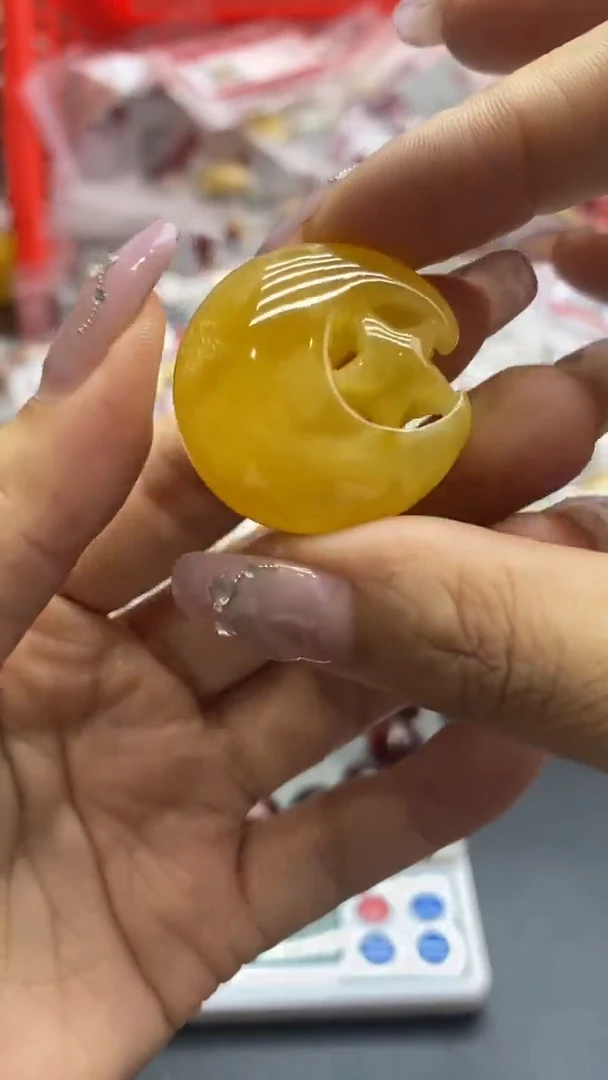 琥珀未镶嵌珠宝奇石1308