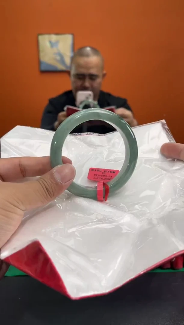 未镶嵌手镯翡翠7
