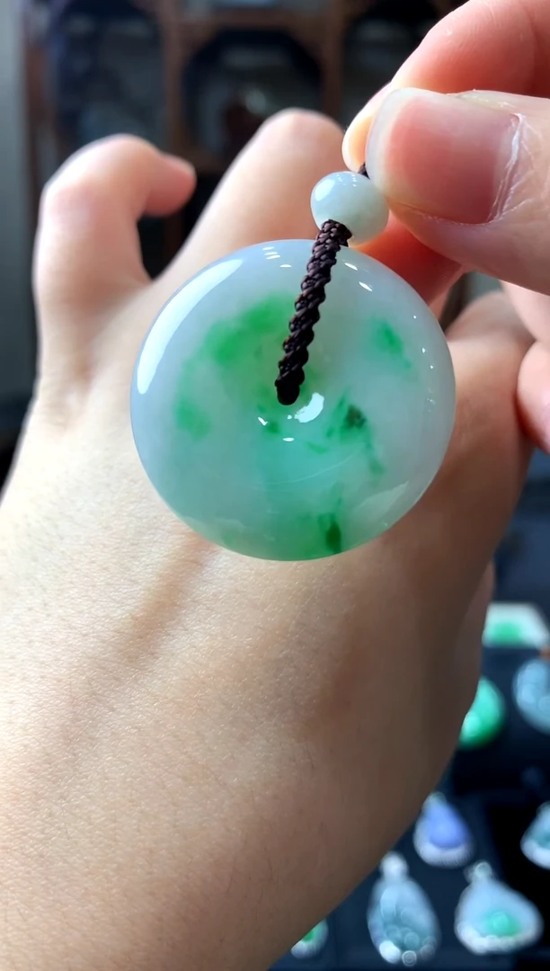吊坠(不含链)未镶嵌翡翠平安扣