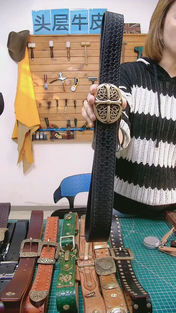 十字铠甲纹透染黑