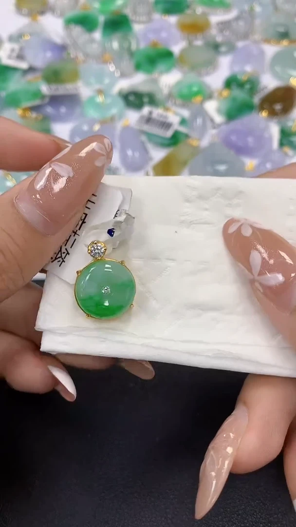 颈饰银S925镶嵌翡翠a货假一赔三支持复检百元上9元证书费自理