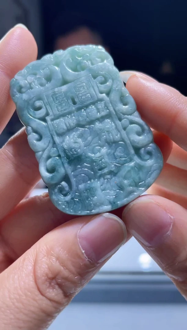 吊坠(不含链)未镶嵌翡翠劲饰未镶嵌翡翠 多样性发其一