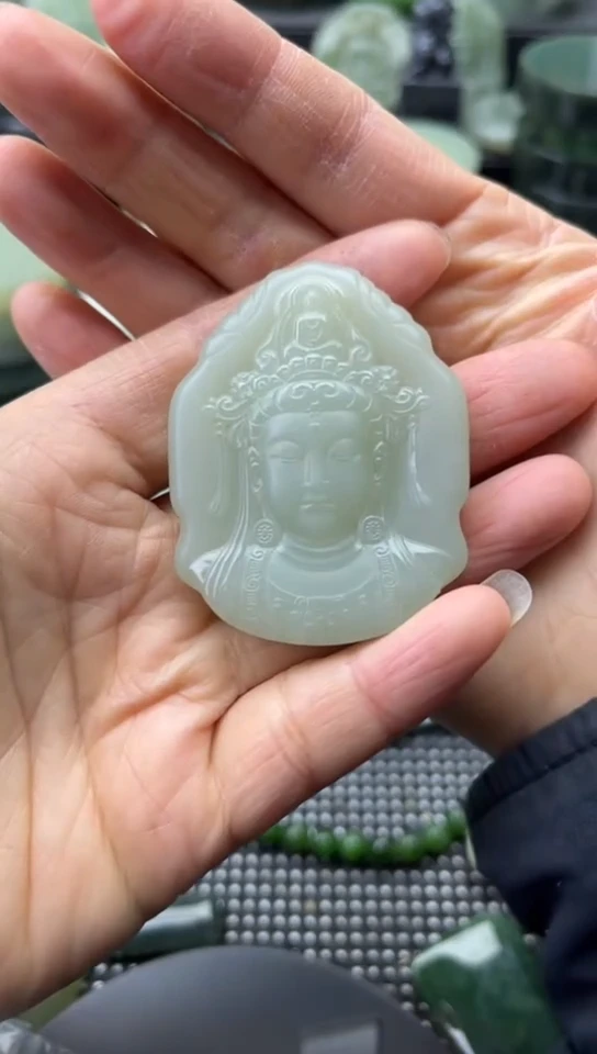 未镶嵌和田玉珠宝半成品菩萨