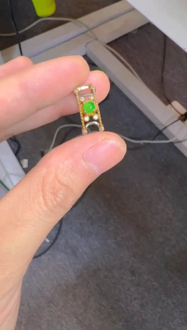 翡翠戒指银S925镶嵌天然a货翡翠