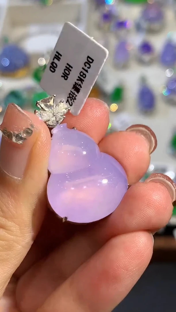 吊坠(不含链)18K金镶嵌翡翠淡***@多样性发其一