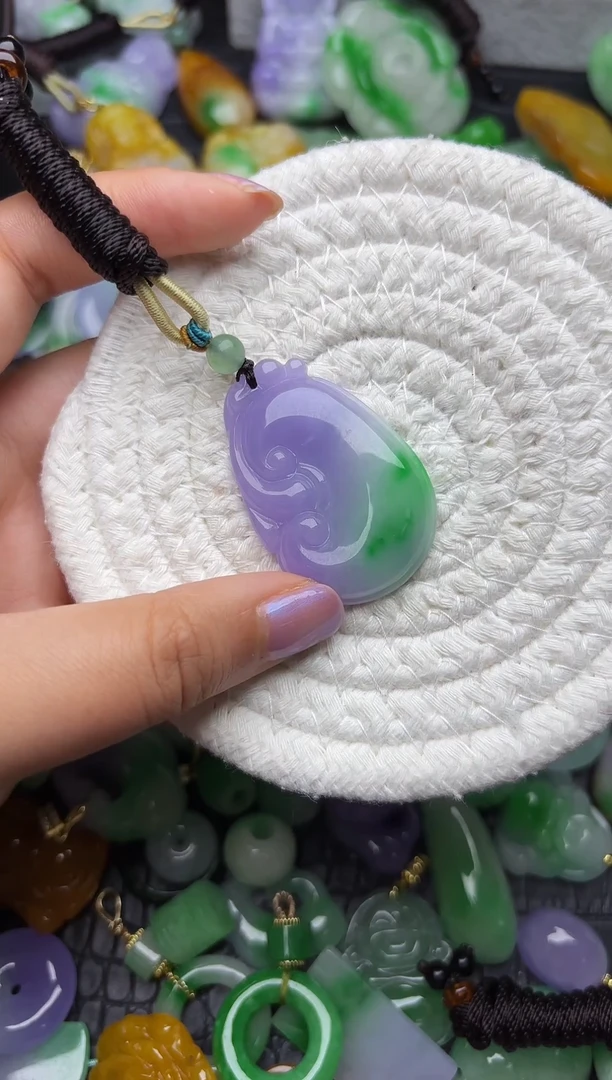 颈饰未镶嵌翡翠缅甸翡翠吊坠