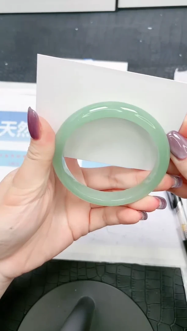 【闪购商品】石英质玉手镯未镶嵌46-61.2