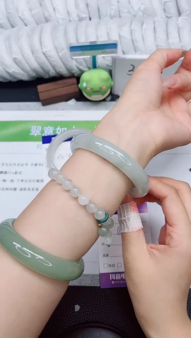 石英质玉手镯未镶嵌301-60.1