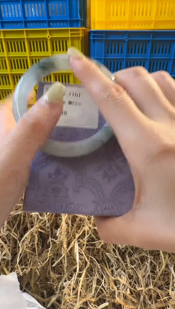 未镶嵌手镯石英质玉1101