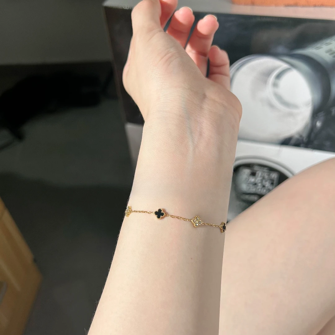 钛钢手链 8761单面黑色小草微镶手串五花四叶草轻奢不掉色女花6mm