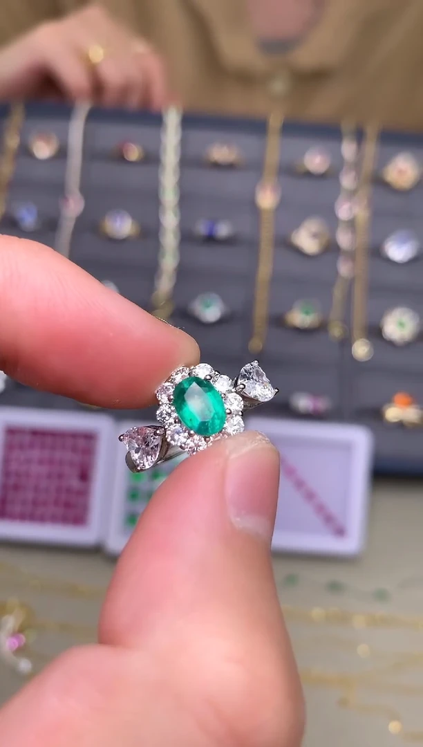 银S925镶嵌戒指祖母绿戒指