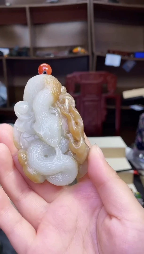 和田玉未镶嵌颈饰1