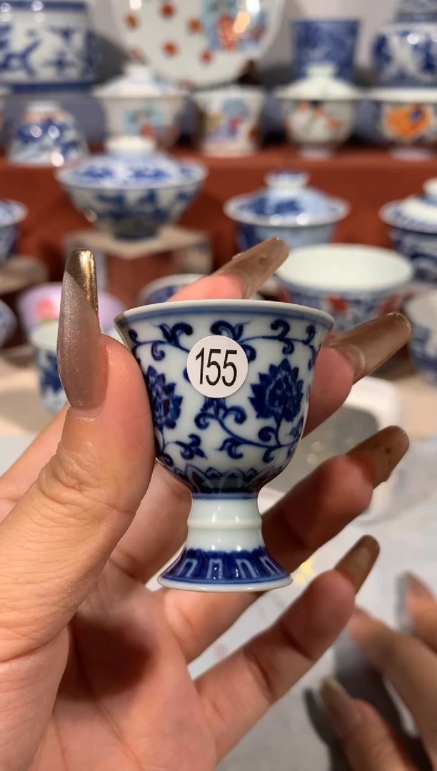 【闪购商品】摆件155青花缠枝莲小酒杯