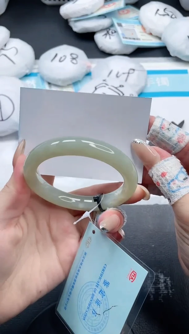和田玉手镯未镶嵌28V76-57