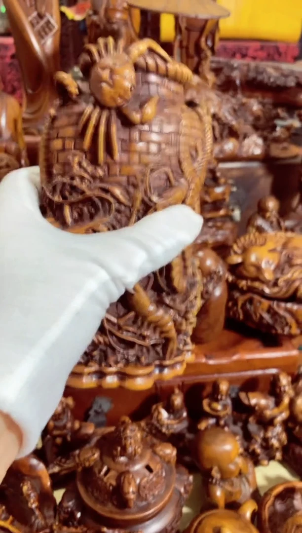 小叶黄杨摆件笔筒