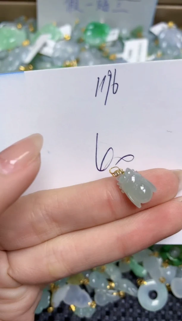 【闪购商品】翡翠颈饰18K金镶嵌天然缅甸A货翡翠