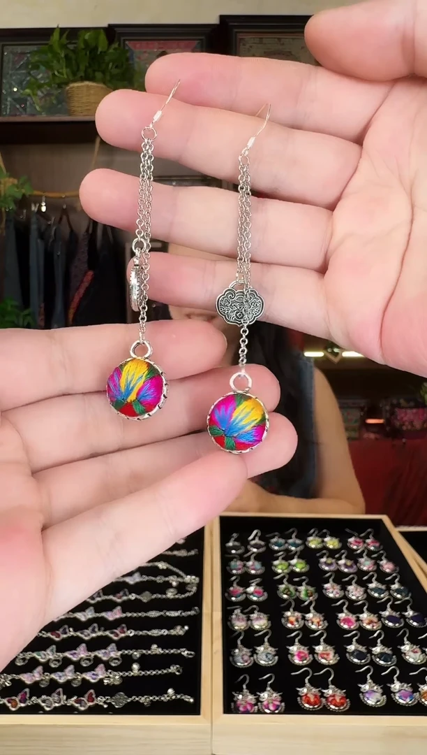 刺绣贵州苗绣非遗集市A8686