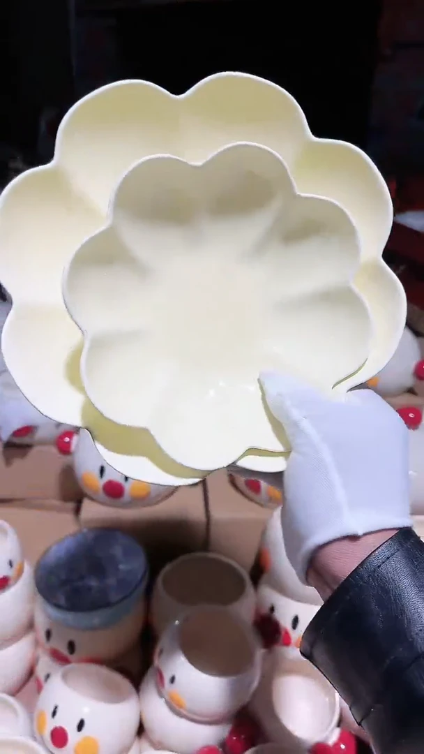 【闪购商品】瓷片2个大小花边 微瑕凑满20元包邮