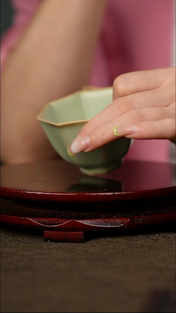 粉青 八方来财 带底款