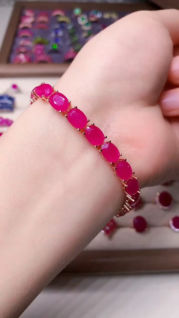 【闪购商品】红宝石手链银S925镶嵌...