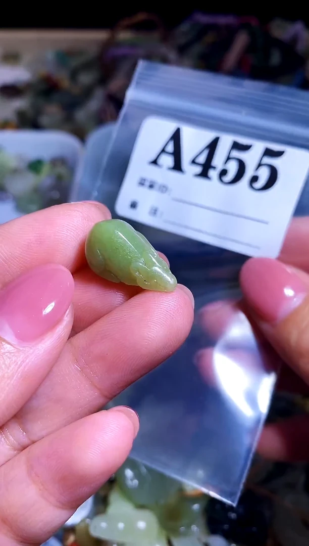 和田玉未镶嵌颈饰1