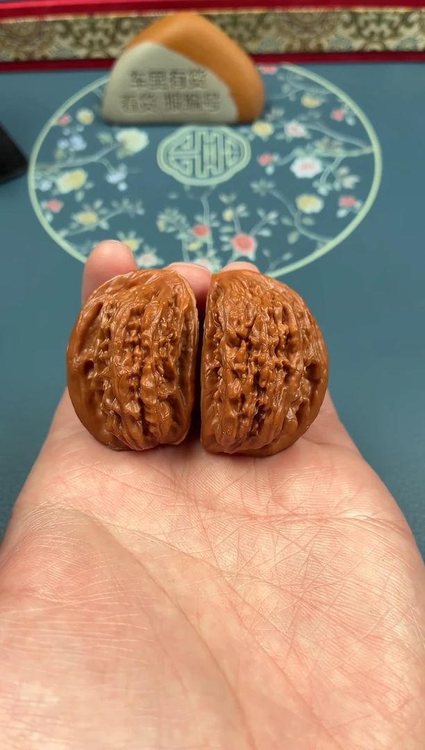 吊坠文玩核桃四座楼半壁 高45边分别31,  打完底了