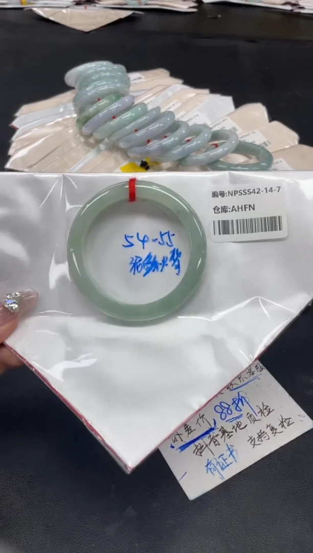 未镶嵌手镯翡翠翡翠手镯