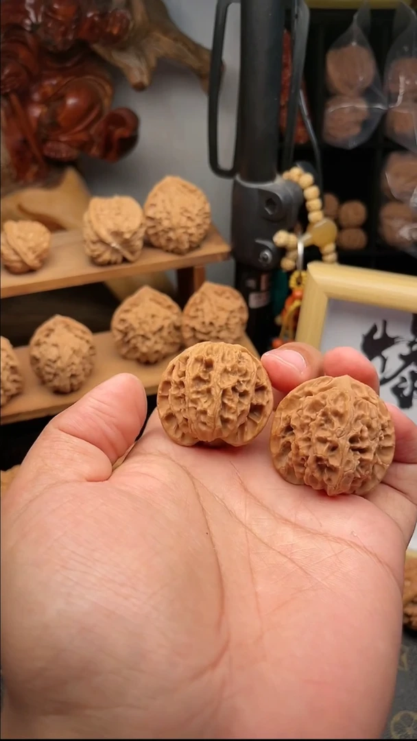 文玩核桃吊坠苹果园39