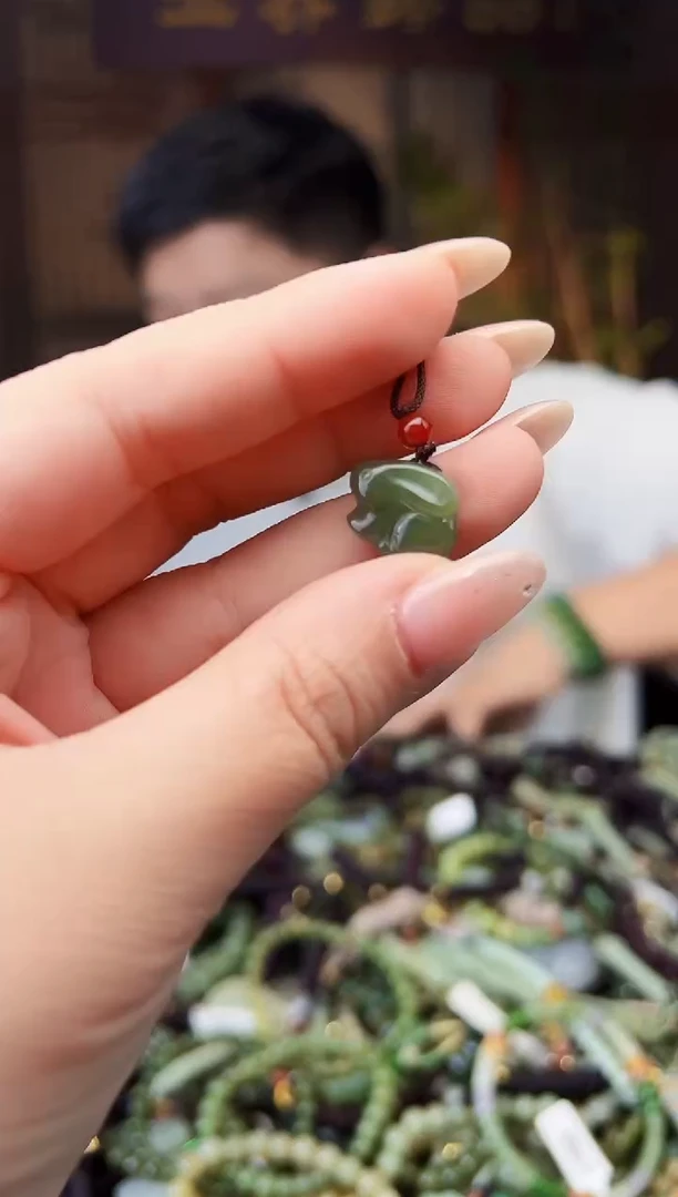 颈饰未镶嵌和田玉多样性发货拍一发一