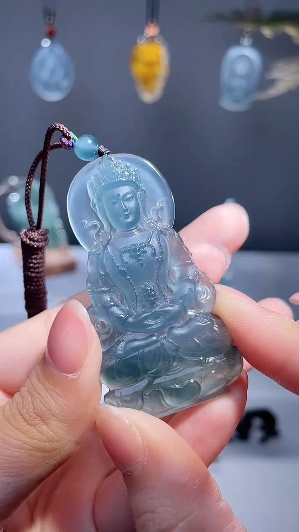 颈饰未镶嵌翡翠度母